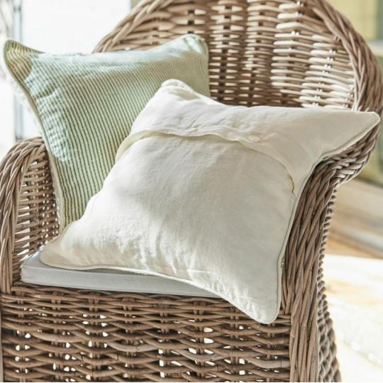 mediteransky zeleny pruhovany s vtacim motivom bavlnena vankus gauc kreslo spalna postel country rusztikalny provensalsky ratanovy kreslo.jpg